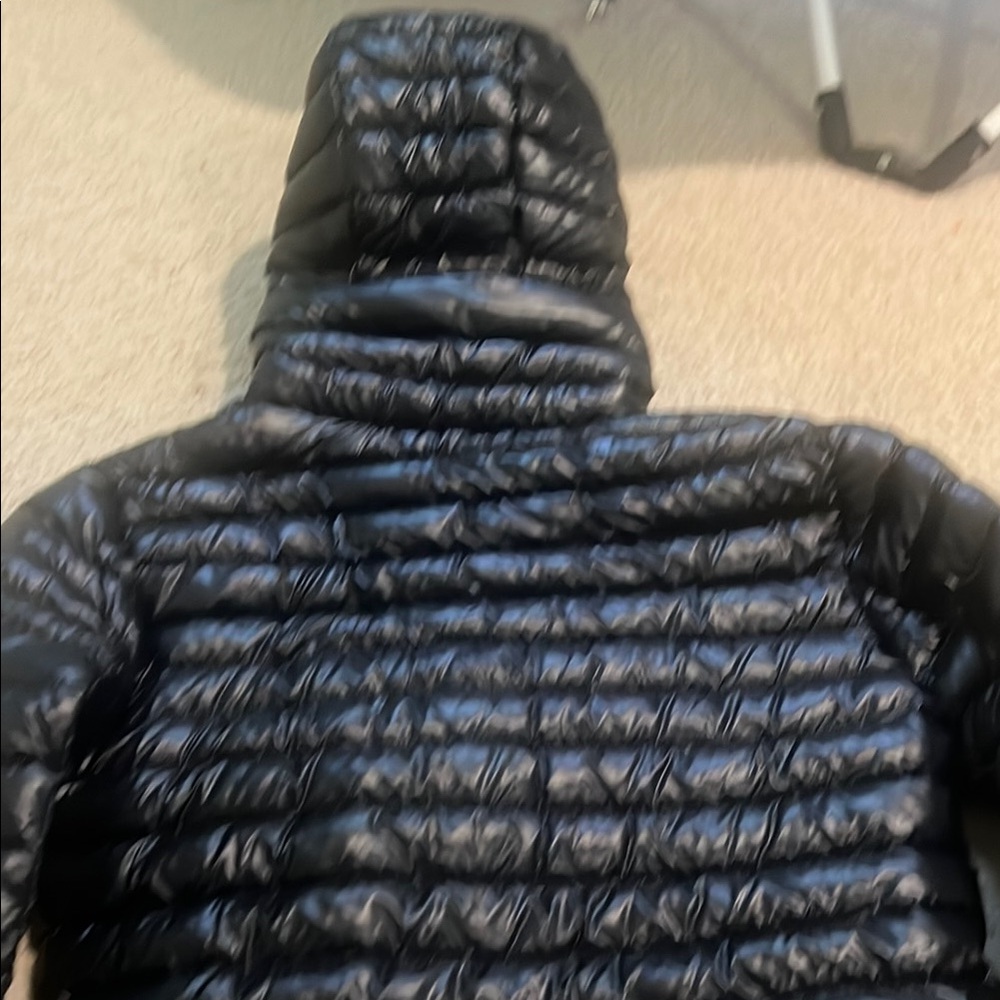 Lululemon jacket - Picture 7 of 8